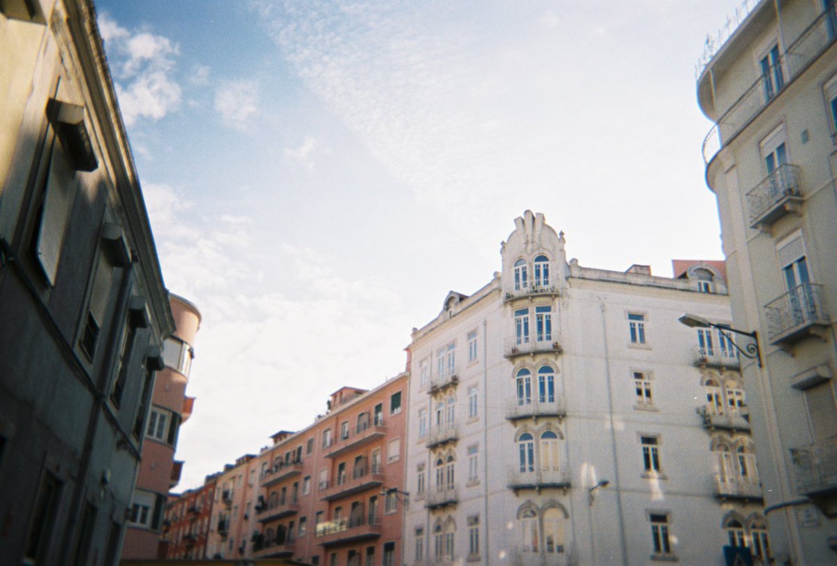 celiamontes14's tweet photo. Campo de Ourique, Lisboa Nov ‘24 💘 #portugal #lisboa #filmphotography #kodak https://t.co/J671LgwmnQ