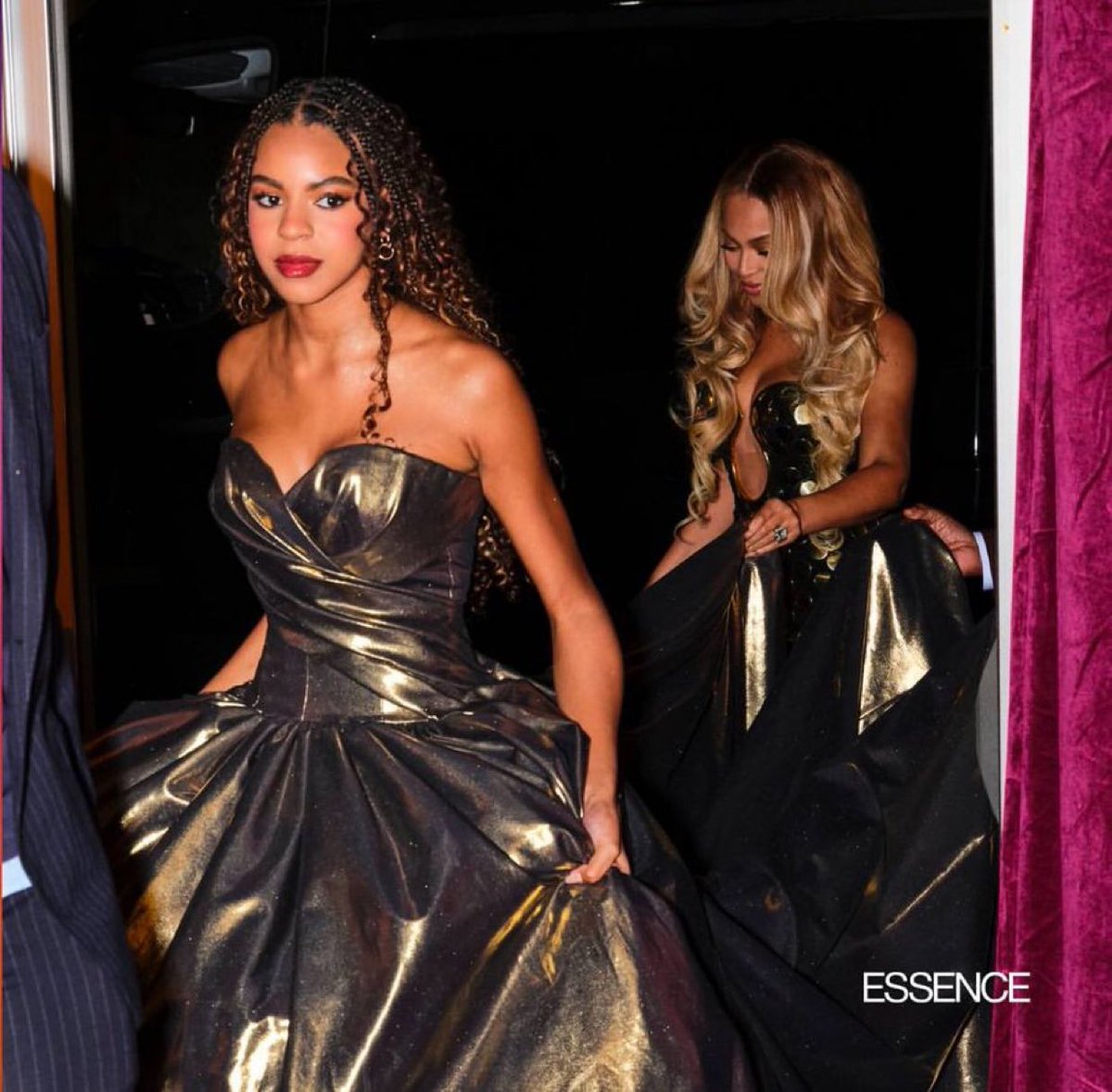 beyhivecombr's tweet photo. Blue &amp; Bey 💕 https://t.co/yQfhPfdsr1