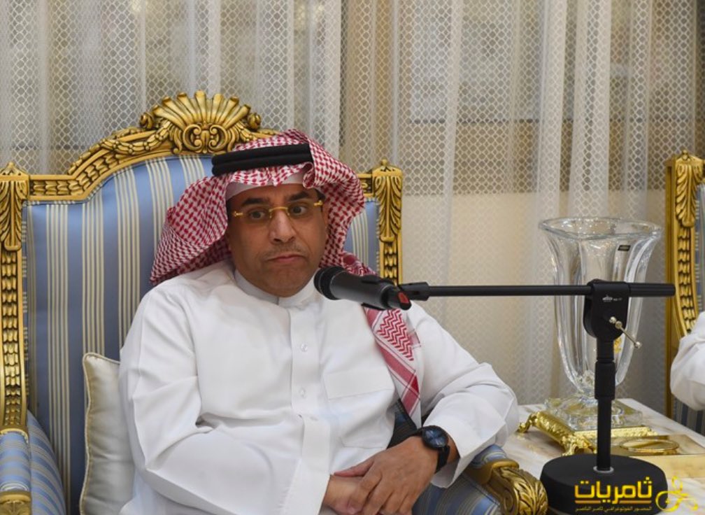 qunaibet's tweet photo. استشاري جراحة القدم والكاحل والقدم السُّـكَريّة الدكتور عبدالعزيز القناص، تقَاعدَ مُبكِّراً ليتفرَّغ للعمل الخيري في تخصصه.
حيث إفتتح المركز التخصصي لطب وجراحة القدم والكاحل لاستقبال مرضاه مجـانَـاً.

وساهمَ رَجُل الأعمال الأستاذ عبدالله العثيم (أبو فهد) بالتكَفُّل بمبلغ إيجار المركز.

جزاهما الله خير الجزاء على ما يقومان به مِنْ أعمال الخير.