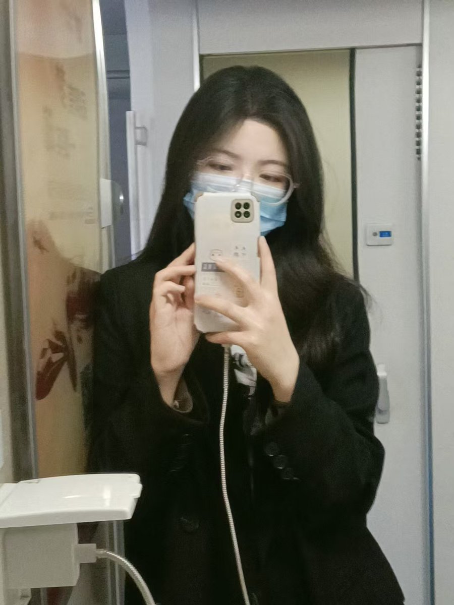 男喘专业户 tweet media