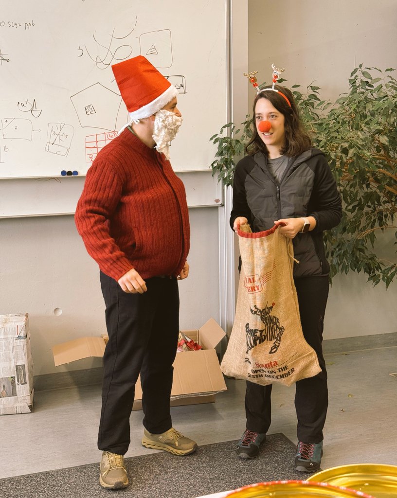 Giovanni Reina (@joefresna) on Twitter photo Let's start with the #xmas festivities!
<a href="/SwarmDynamics/">Heiko Hamann</a> & <a href="/joefresna/">Giovanni Reina</a> teams organised secret santa, cakes & sweets, & wonderful hike to Festungsruine Hohentwiel to enjoy Bodensee nature & celebrate a fantastic 2024 of science & successes🎅🏻🎁⛰️
Looking forward to an excellent 2025! Let's start with the #xmas festivities!
<a href="/SwarmDynamics/">Heiko Hamann</a> & <a href="/joefresna/">Giovanni Reina</a> teams organised secret santa, cakes & sweets, & wonderful hike to Festungsruine Hohentwiel to enjoy Bodensee nature & celebrate a fantastic 2024 of science & successes🎅🏻🎁⛰️
Looking forward to an excellent 2025!
