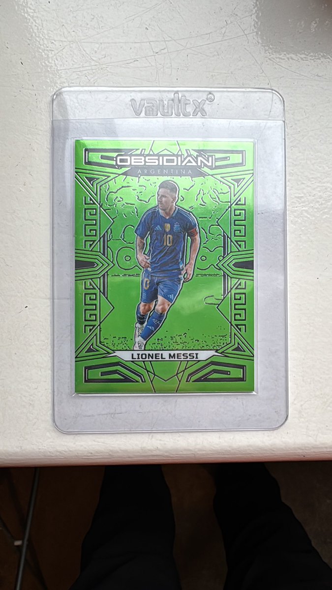 conorscards's tweet photo. @ericwhiteback how’s this for a mail day?? https://t.co/zqpkIf5SdW