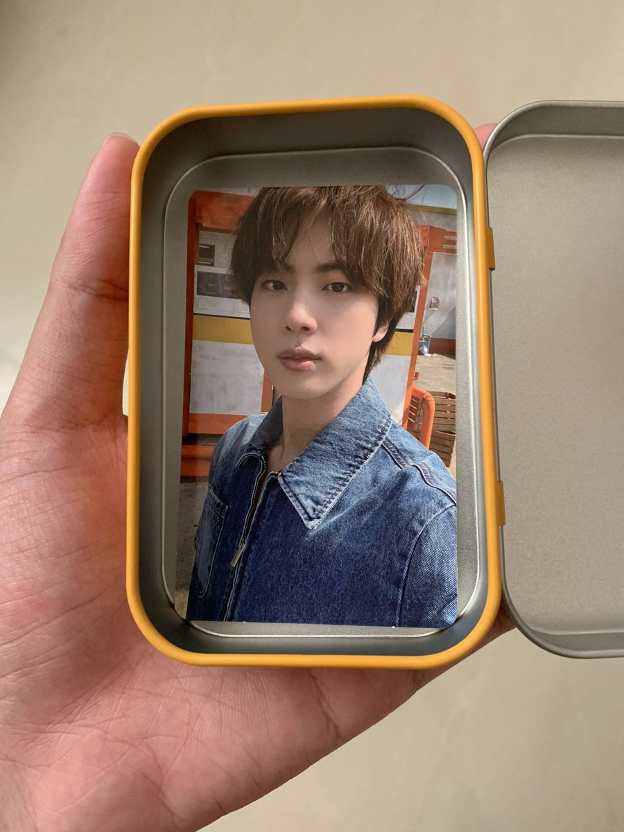 swifties613's tweet photo. ขายอัลบั้ม butter ของ BTS (ยังไม่เคยเปิดฟัง)

💛Ver. Cream - การ์ดจีมิน, Massage from Jin (มีการ์ดแยกในกล่องเหล็ก)
🧡Ver. Peaches - การ์จีมิน, Massage from RM (มีการ์ดแยกในกล่องเหล็ก)

บั้มละ 550 รวมส่งค่ะ

#ตลาดนัดบังทัน #ตลาดรถไฟบังทัน #ตลาดนัดรถไฟบังทัน #ตลาดนัดBTS https://t.co/WiuoQTcs0O