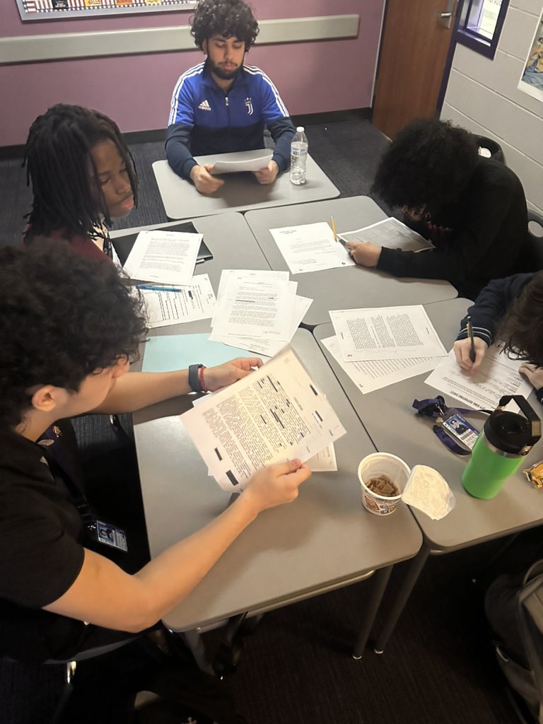 Elizabeth Morris tweet media