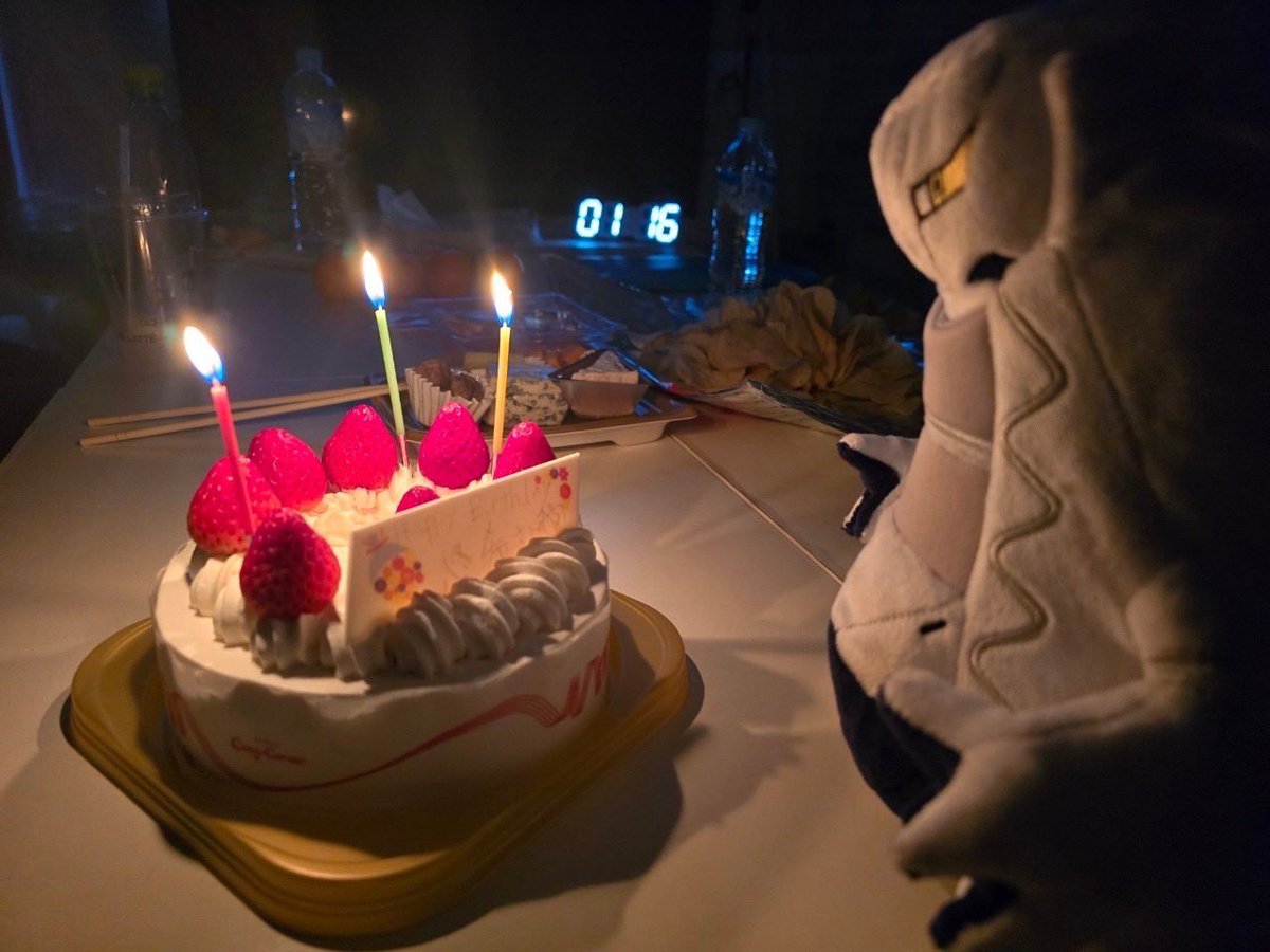 Subomie_info's tweet photo. 🎊Happy Birthday🎊

12/11はGt.藤宮悠希のお誕生日です！頼れるバンドリーダー🌱
楽しいことを発見するのが得意で周りの人も巻き込んで楽しませてくれる存在です🫶🏻
これからもバンド活動やそれ以外でも一緒に楽しくやっていけたらと思ってます🌱
良い一年になりますように🥰

Key.北欧メタルより🌱 https://t.co/TilXcohErd