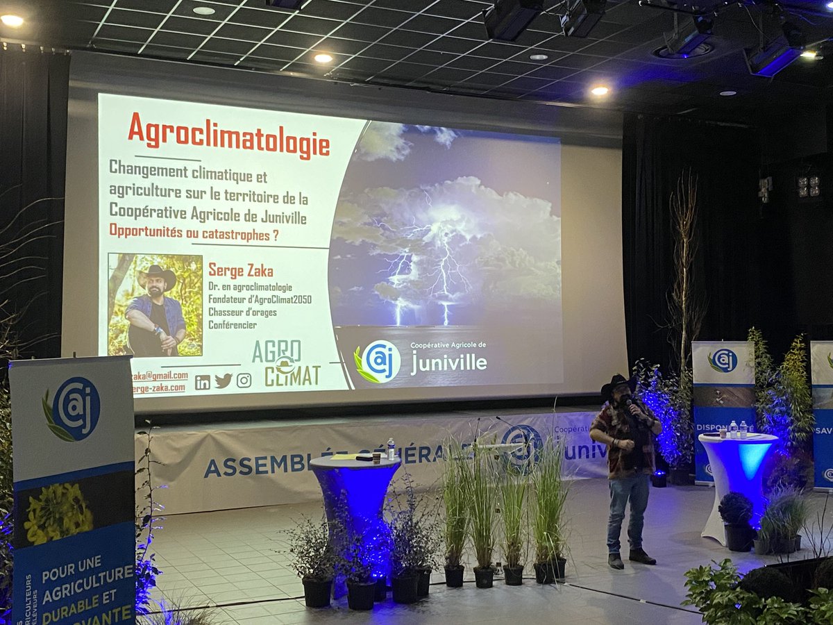 🌦️ Merci à <a href="/SergeZaka/">Dr. Serge Zaka (Dr. Zarge)</a> pour son intervention lors de notre AG!
Agro-météorologue reconnu, il partage avec nous ses analyses précieuses sur l'impact du climat sur nos cultures et des pistes pour mieux s'adapter.
#AssembléeGénérale #CoopérativeAgricole #AgroMétéorologie