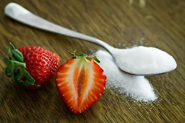 foodetalk's tweet photo. Last week, we learned the recommended maximums for sugar intake, blood sugar definitions, and what can happen if you eat too much sugar. Now, we’ll be clearing up the confusion answering the question, which sugar is best for me? https://t.co/j7KQiot0Rl https://t.co/vJtMjYgODF