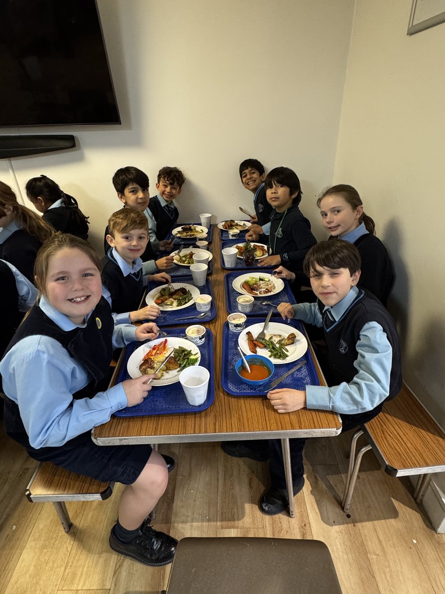 Upton House Form 4 (@uptonform4) on Twitter photo Festive cheer all around! ๐ Our <a href="/UptonForm4/">Upton House Form 4</a> children had a wonderful time enjoying their Christmas lunch at school todayโdelicious food, laughter, and the spirit of the season ๐
๐ปโจ<a href="/UptonHouseSch/">Upton House School</a> <a href="/UptonHead/">Rhian Thornton</a> #UptonJourney Festive cheer all around! ๐ Our <a href="/UptonForm4/">Upton House Form 4</a> children had a wonderful time enjoying their Christmas lunch at school todayโdelicious food, laughter, and the spirit of the season ๐
๐ปโจ<a href="/UptonHouseSch/">Upton House School</a> <a href="/UptonHead/">Rhian Thornton</a> #UptonJourney