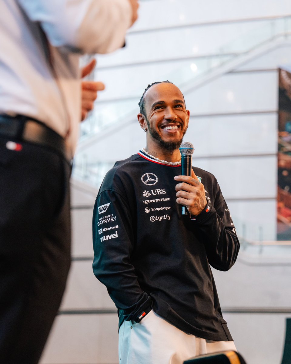 MercedesAMGF1 tweet picture