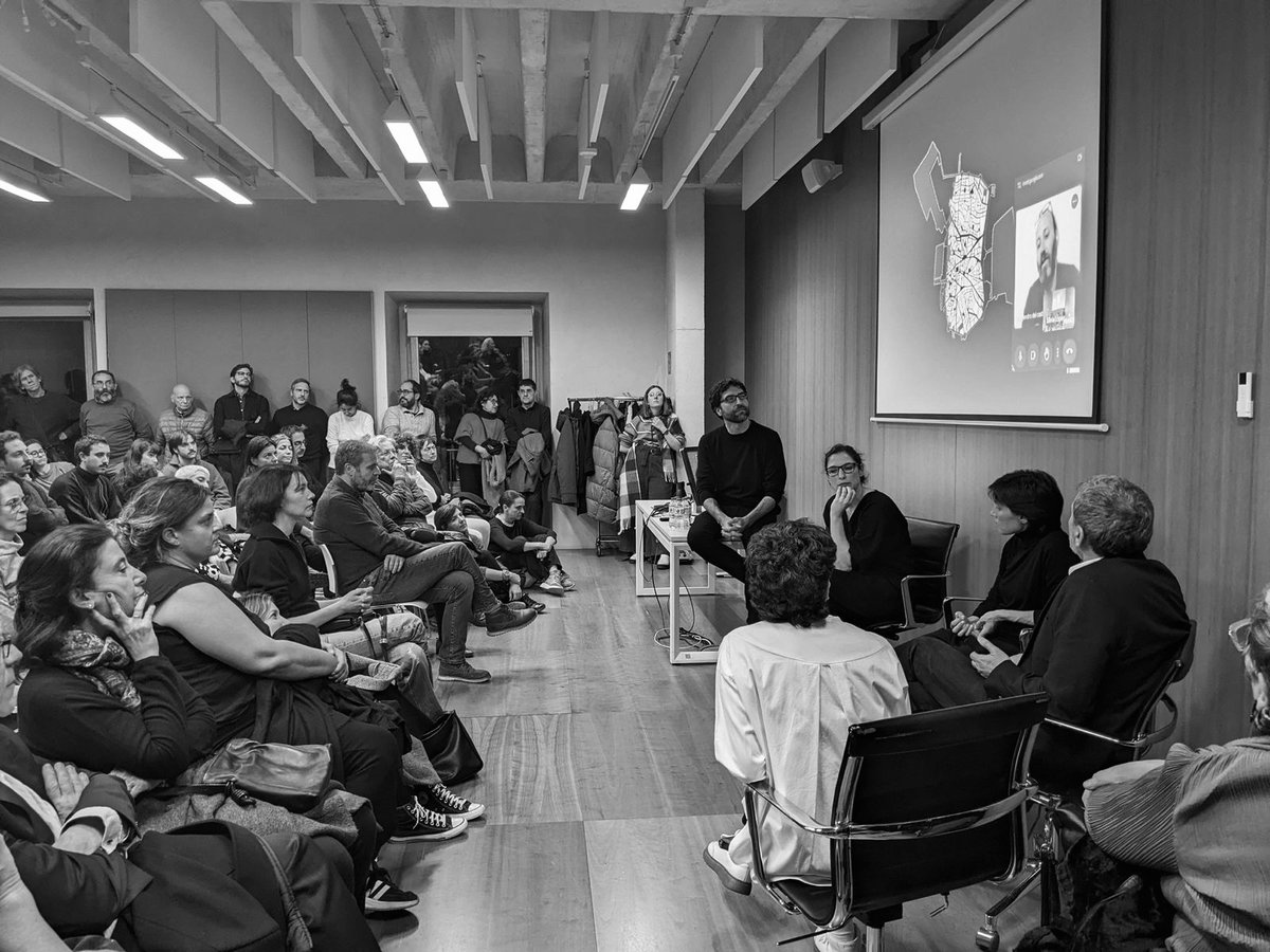 nundo_'s tweet image. Gracias.

Ayer, en la presentación del libro, tuvimos la oportunidad de compartir un espacio de reflexión y diálogo, enriquecido por la participación de Andrés Rubio.

#rehacerciudad #NUNDO