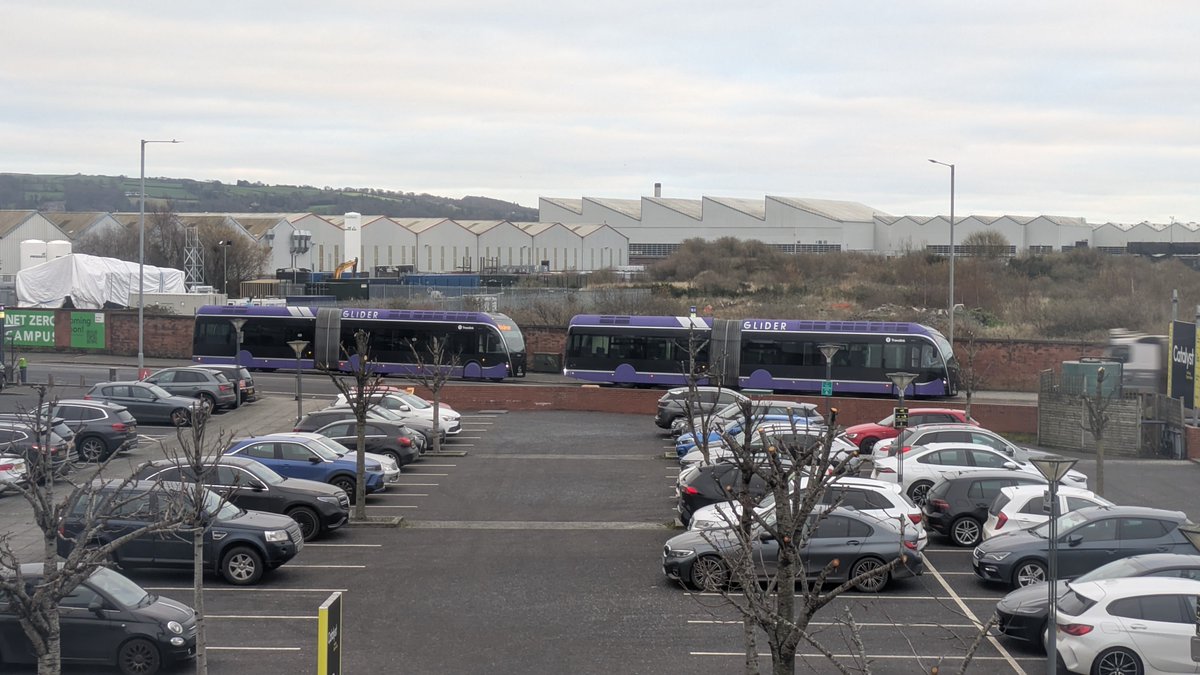 QueensRdBelfast's tweet photo. @CircleLineBT @GliderBelfast I even know where to get the extra rolling stock https://t.co/NVgBPD28MR