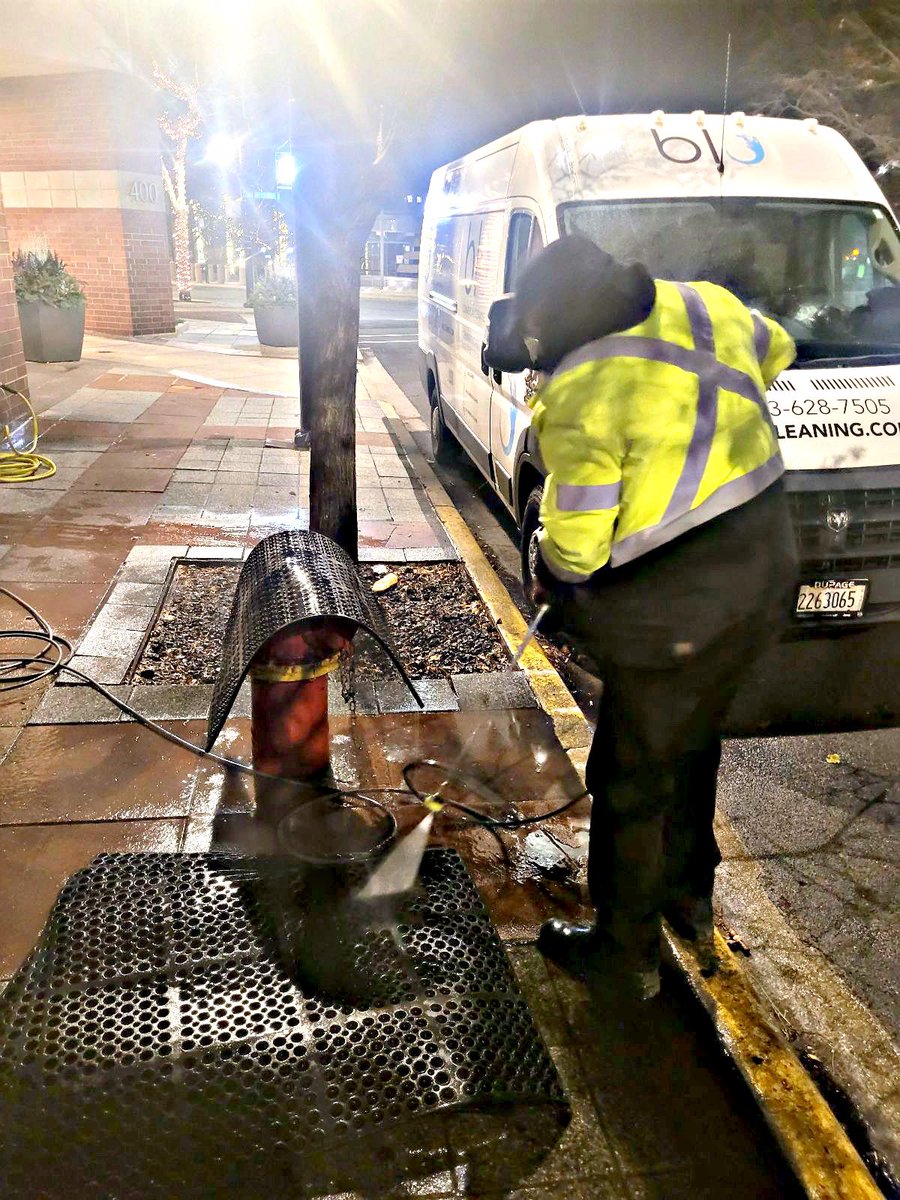 Bright and early, every single day. 
.
We show up with dedication and love for keeping our clients’ spaces in great shape, so they can open their doors with confidence and peace of mind.
.
Trust, reliability, and top-tier care.
.
#CleanStart #PeaceOfMind #cleaning #makeanimpact