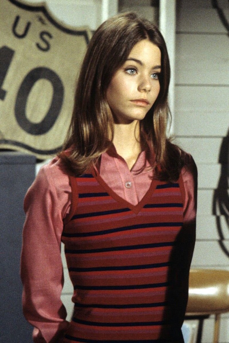 NLCarolynMuse's tweet photo. A #HappyBirthday to retired model/film/television actress Susan Dey (72). #ThePartridgeFamily #Skyjacked #SWAT #FirstLove #LovesMeLovesMeNot #Looker #EmeraldPointNAS #EchoPark #LALaw #LoveandWar #ThirdWatch https://t.co/eEwf0KHfGQ