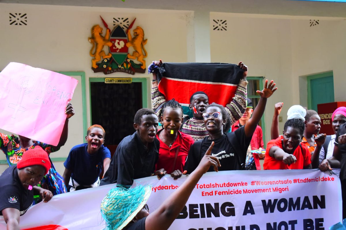 OMSJIC_044's tweet photo. #ShutDownNation 
#TotalShutdownKE 
#Antifemicidemarch
@MusaliaMudavadi 
Today Migori residents came in numbers to show solidarity with Women.Several femicide cases as been reported in kenya for the last  3 months.
@KPL_Women 
@UhaiWetu 
@javanowala 
@AmnestyKenya 
@IG_NPS 
@CMMB https://t.co/1YMyxTNHUs