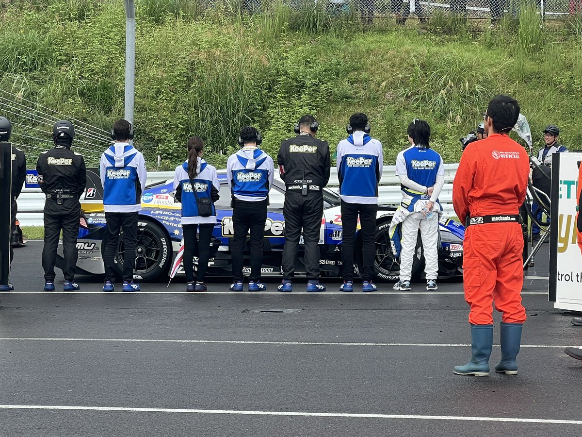 Aki22679331's tweet photo. 立川監督はじめチームの皆様、石浦選手🪨、大湯選手♨️、レースアンバサダーの皆様、シーズンお疲れ様でした!!
素晴らしいレースを見せて頂きました！👏
「ファンの皆もチームの一員」と仰って頂けて嬉しい限りです！

 #SUPERGT2024 #KeePerCermo 
 #大湯とWIN https://t.co/LcIKnZy5Bf