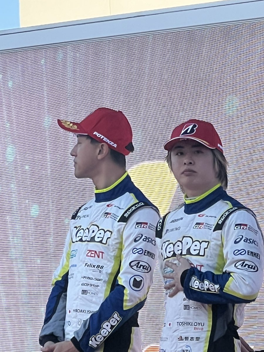 Aki22679331's tweet photo. 立川監督はじめチームの皆様、石浦選手🪨、大湯選手♨️、レースアンバサダーの皆様、シーズンお疲れ様でした!!
素晴らしいレースを見せて頂きました！👏
「ファンの皆もチームの一員」と仰って頂けて嬉しい限りです！

 #SUPERGT2024 #KeePerCermo 
 #大湯とWIN https://t.co/LcIKnZy5Bf