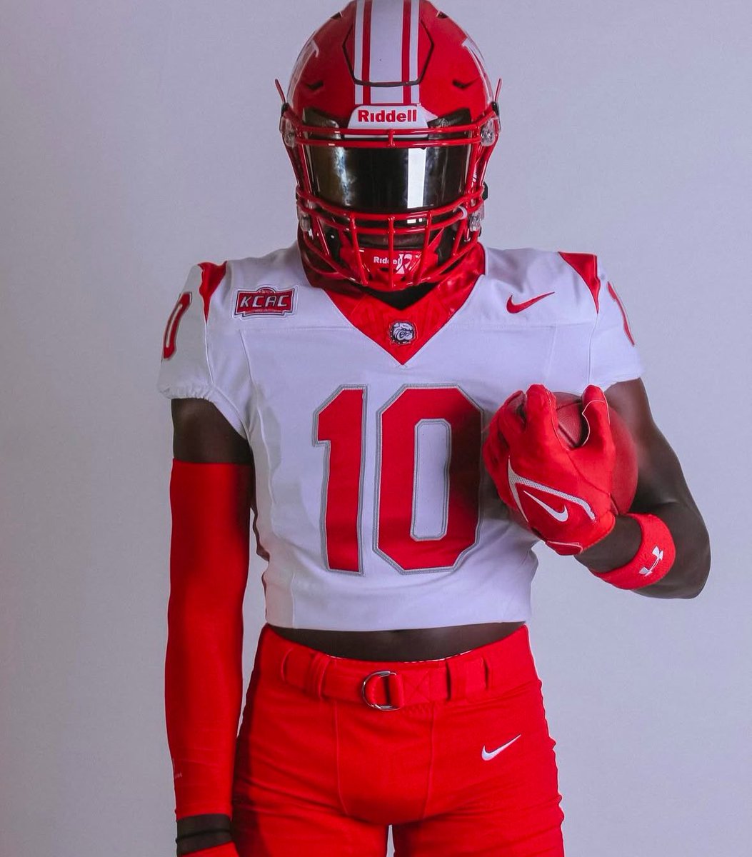 #AGTG Blessed to receive my 4th offer from <a href="/MACBulldogsFB/">McPherson Football</a> 
<a href="/CoachLeppke/">Mitch Leppke</a> 
<a href="/TRRoughRiderFB/">Roosevelt Rough Riders</a> <a href="/CoachBarnes91/">Darnell Barnes M.Ed</a>