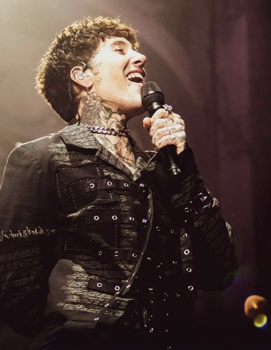 BMTH ESPAÑA tweet media