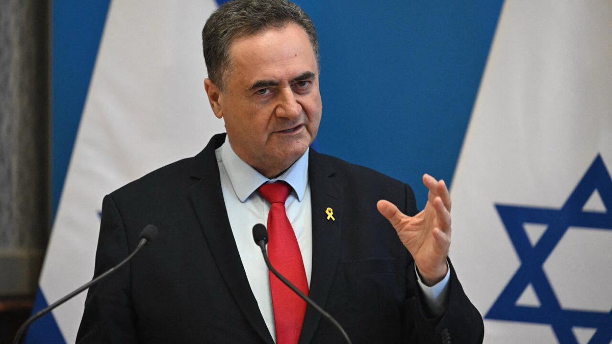 🇮🇱 🇸🇾 İsrail Savunma Bakanı Israel Katz:

💬 Donanma dün gece boyunca Suriye filosunu yok etmek için çalıştı. 

💬 İsyancı liderleri, Esad'ın izinden giden herkesin sonunun Esad gibi olacağı konusunda uyarıyorum.