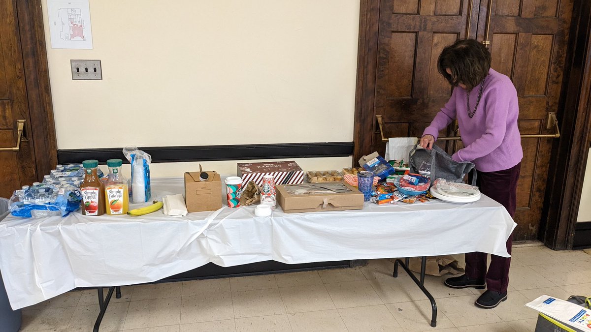 win15221's tweet photo. Come join us for our Older &amp; Wiser Seniors Day Holiday Party - now thru 2pm at the Borough Building in the auditorium. Free! https://t.co/bonV3qYqkQ