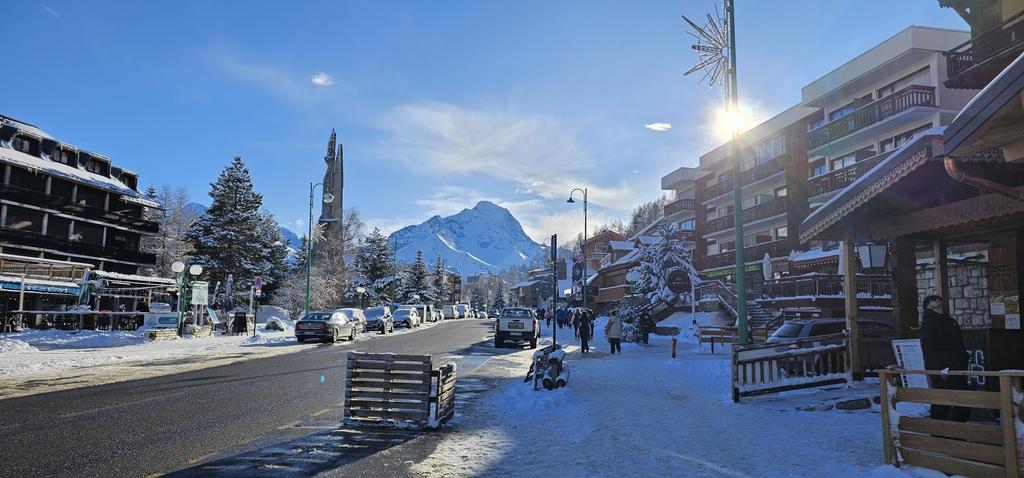 UrbanTown2014's tweet photo. Enjoying some time away in les deux alps https://t.co/rPipgg8cUy