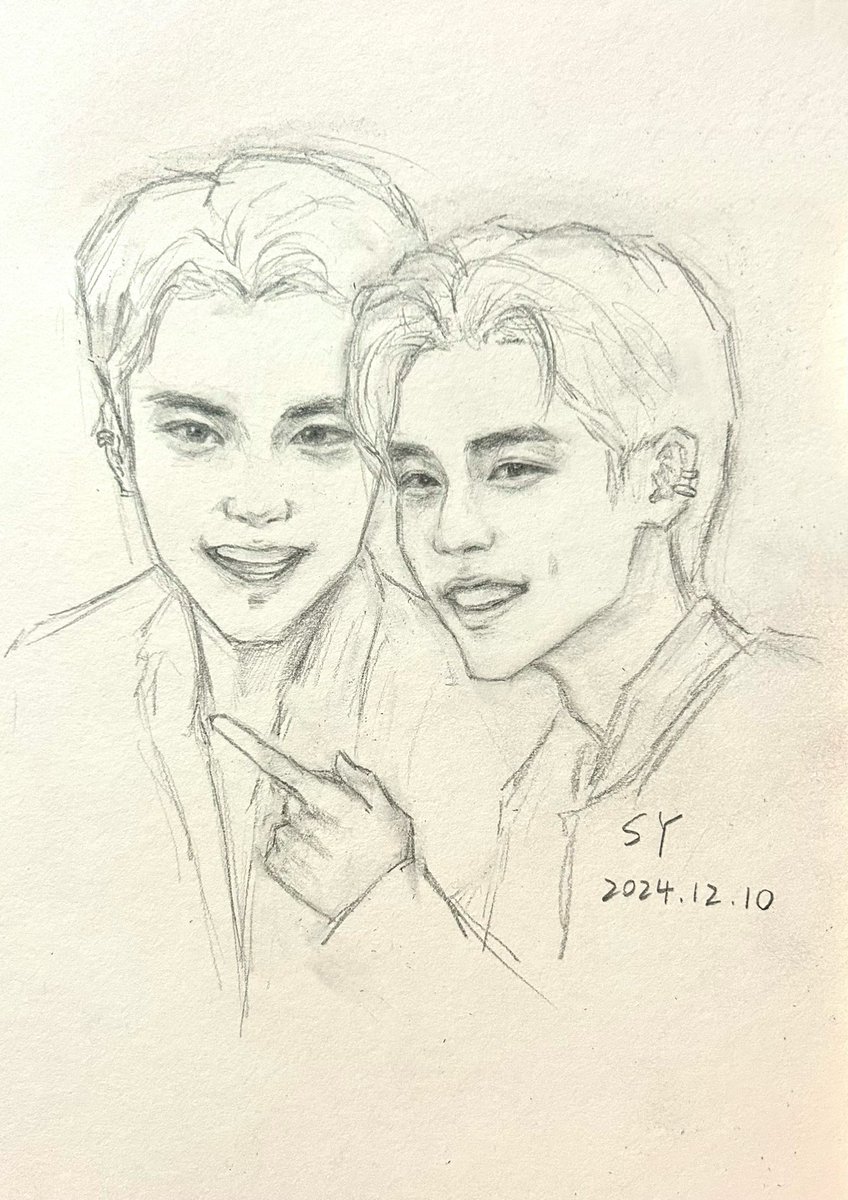 chnbtin1092626's tweet image. missing you🥹🧡🩵🧡🩵

#ohmleng #OhmLeng #ohm #lengso