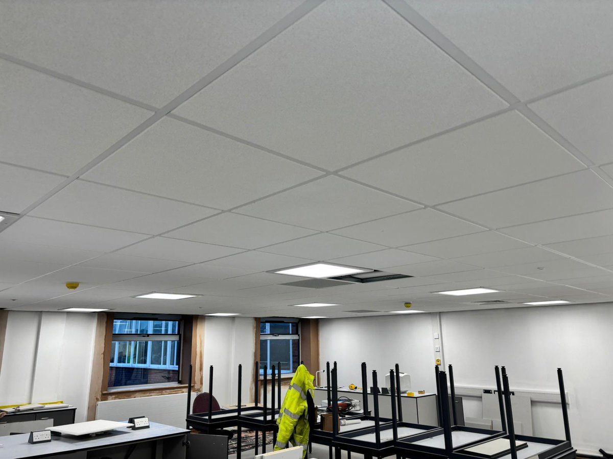 The plastering and partitions are now complete at Fishermore High School, Colne for Rosslee Construction. 

We are now finishing the suspended ceilings to bring everything together🔨

#Construction #Progress #Project #Plastering #SuspendedCeilings #Ceilings
