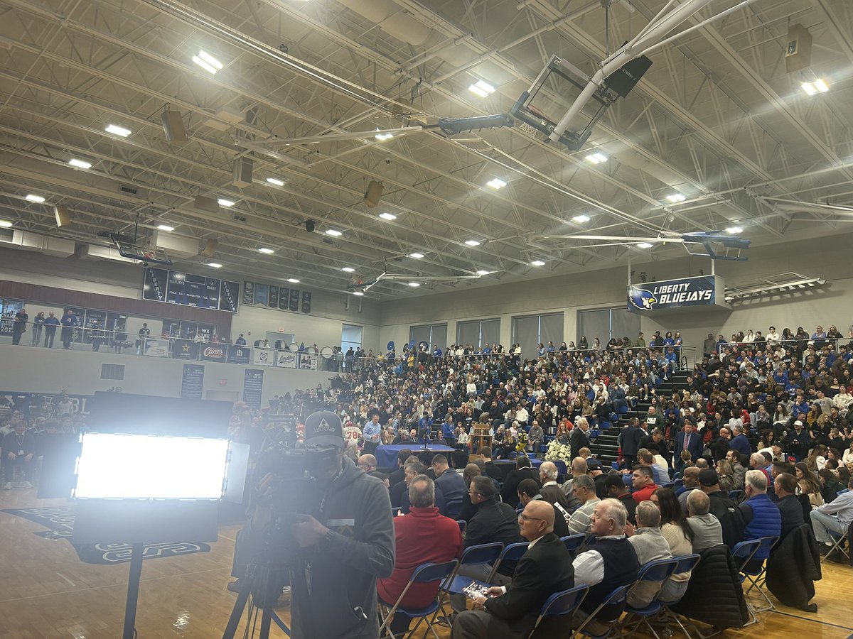 Mick Shaffer (@mickshaffer) on Twitter photo Liberty High School: Home of <a href="/LindsayShively/">Lindsay Shively</a> and the 2024 <a href="/SimoneAwards/">SimoneAwards</a> winner, Jaxon Hicks. Liberty High School: Home of <a href="/LindsayShively/">Lindsay Shively</a> and the 2024 <a href="/SimoneAwards/">SimoneAwards</a> winner, Jaxon Hicks.