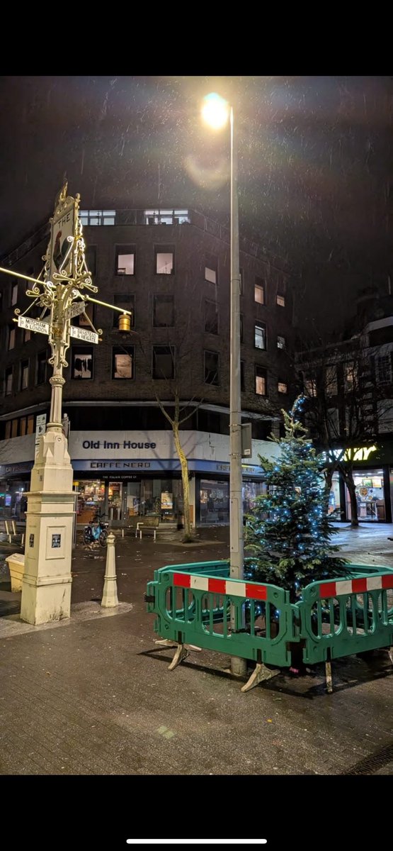 Laura Denning-Kemp tweet media