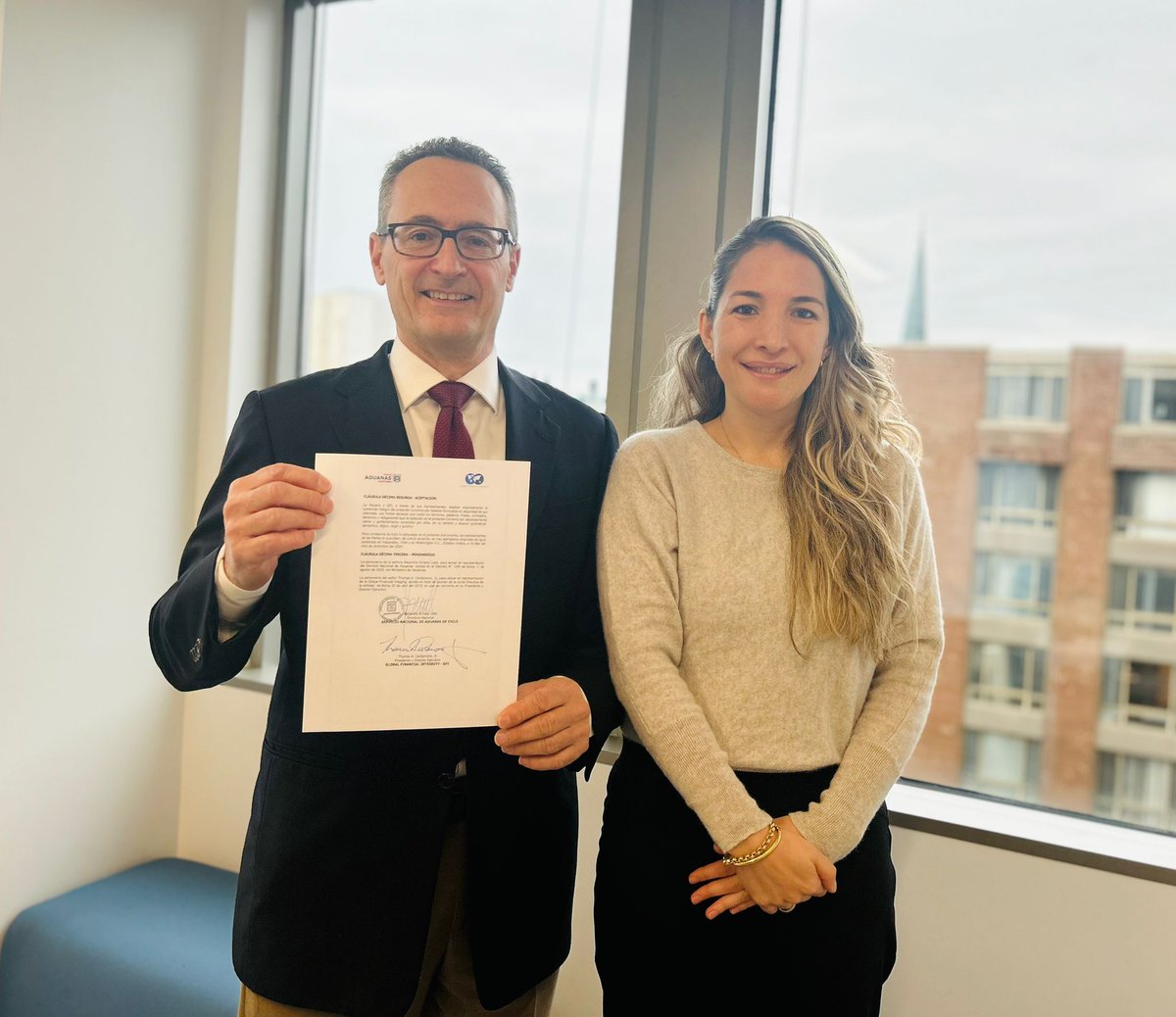 IllicitFlows's tweet photo. 🥳We celebrate a milestone in international cooperation!

Global Financial Integrity (GFI) and @AduanaCL have joined forces to combat money laundering, terrorist financing, and illicit financial flows in cross-border trade.
This agreement focuses on strengthening institutions through joint research, training, and the exchange of best practices, promoting security and transparency on both national and international levels.

💪We move towards a more secure and transparent global trading system.

👉 press release: https://t.co/cxJPWMb1cd 

#Transparency #GlobalTrade #OrganizedCrimePrevention #FinancialIntegrity #AduanaTeProtege