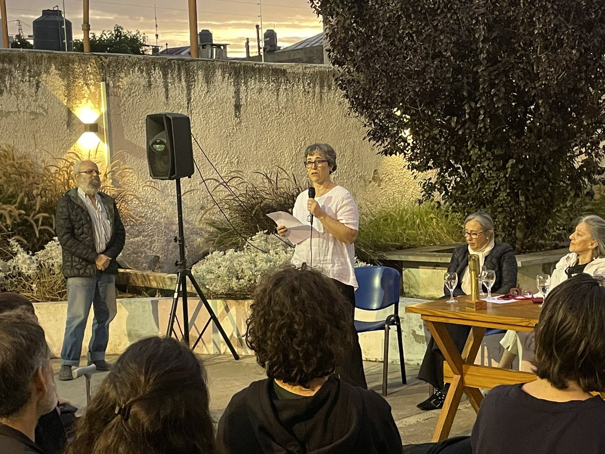 inddhhuy's tweet photo. Ayer el #GIAF recibió el premio internacional 2024 de la @GuiaBenedetti a la lucha por los ddhh y la solidaridad junto a @famidesa y @eaafoficial. Hoy en día el #GIAF forma parte del equipo dedicado a la búsqueda de personas detenidas desaparecidas de la @inddhhuy. https://t.co/knR6jUxyow