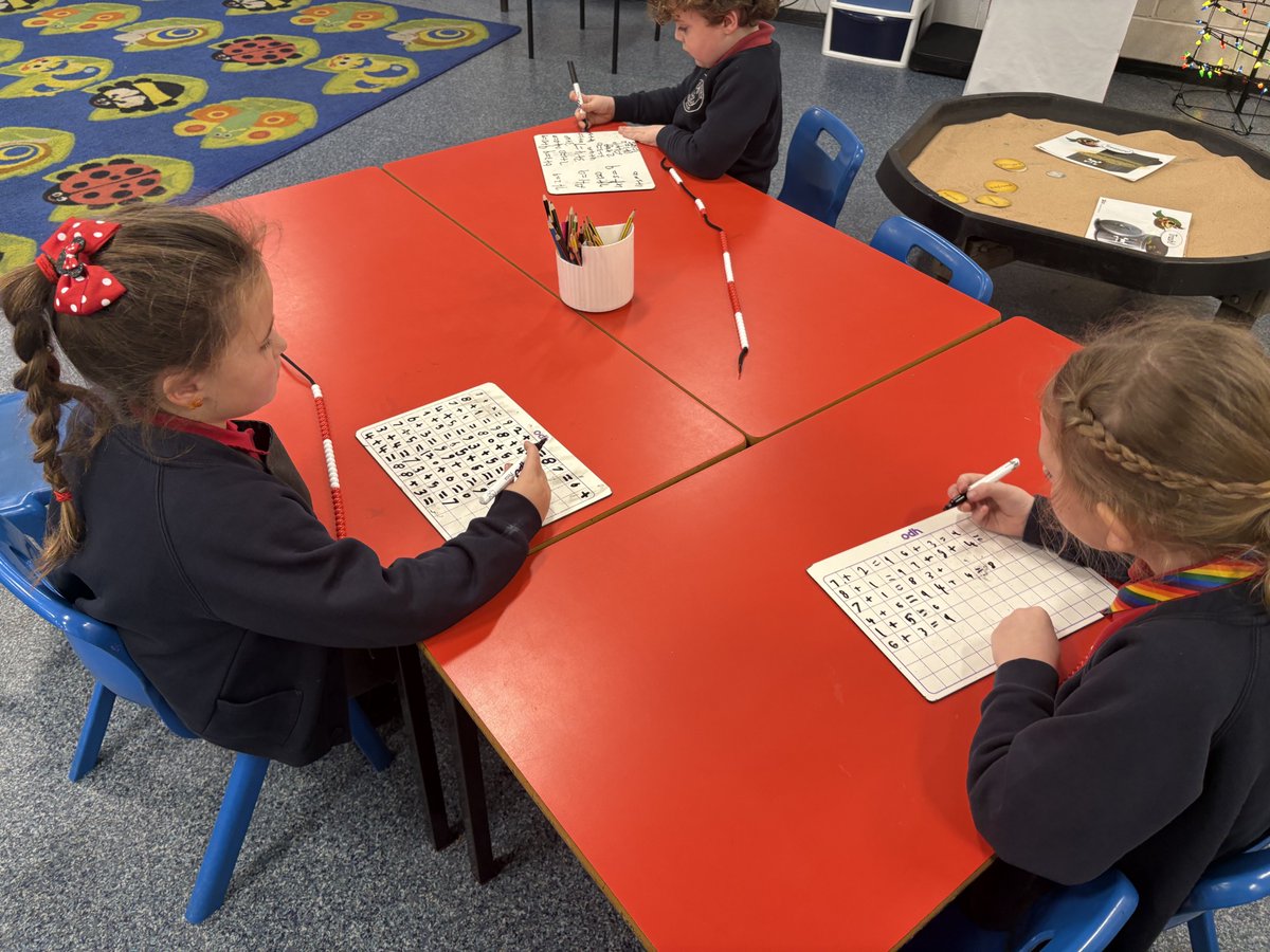 MasefieldCP's tweet image. Year 1 were using manipulatives to support their understanding of the maths topic 🧮 

Year 2 have been busy writing sentences about their crazy creatures 🦒 

 #learningwalk #believeachievesucceed