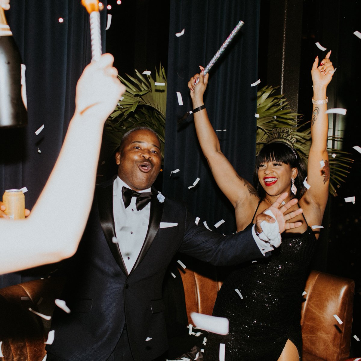 FSBaltimore's tweet image. A champagne toast at midnight never looked better. 🥂

Ring in the new year from the 29th floor at @The_Bygone's New Year's Eve ball, then take the elevator home to rest and recharge at #FSBaltimore for a luxurious start to 2025. Book now: bit.ly/3ZUwEIN