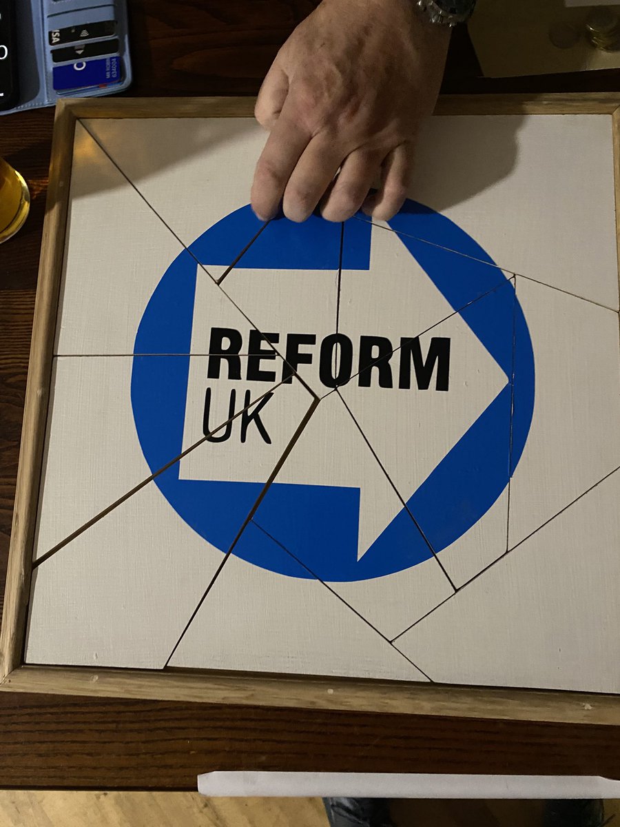 ReformNuneaton's tweet photo. Reform UK Nuneaton’s 80’s Retro Party

Thankyou @LeeAndersonMP_ for the wonderful donation 

Our Branch has been building in haste since the General Election and is continually growing. 💪🏻

Warwickshire County Council won’t see what’s coming when Reform UK gains Councillors 🇬🇧 https://t.co/3kh4wSNSrD