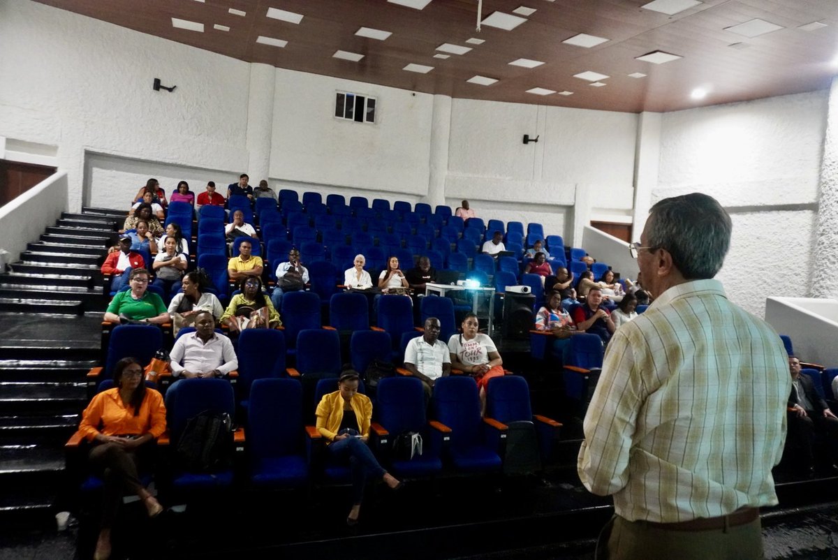 personeria_de's tweet image. #Capacitación #MIPG

👨🏾‍🏫En este momento, 🙋🏻‍♂️estamos participando en una 👨🏾‍🏫capacitación dirigida a los 👨🏾‍💼funcionarios públicos y 🏢entidades sujetas a control 🔎, enfocada en el Modelo Integrado de Planeación y Gestión (MIPG).