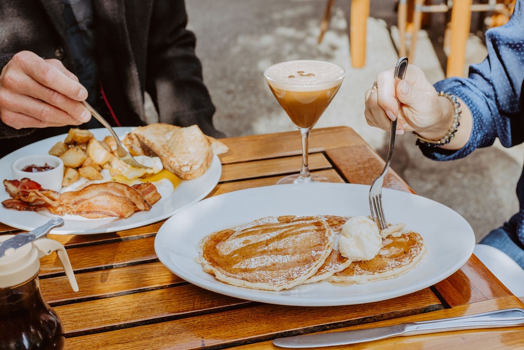 Cozy up with farm-to-table freshness. Plan your holiday brunch or dinner at Cafe Bernardo, where seasonal ingredients shine. 🥗🍲

Check out more festive spots in the Pavilions Holiday Dining Guide! shoppavilions.com/your-ultimate-…