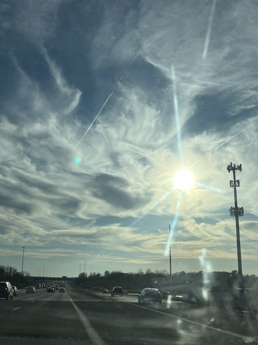 findingtruth83's tweet photo. The photos are from 11.9.24 & 11.17.24 & 11.24.24 and the video is from 11.17.24 in Indiana
#LookUp #Geoengineering #chemtrails #NOTContrails #BlockOutTheSun #poison #DeathFromAbove #WeNeedTheSun https://t.co/BpseUqVV2y