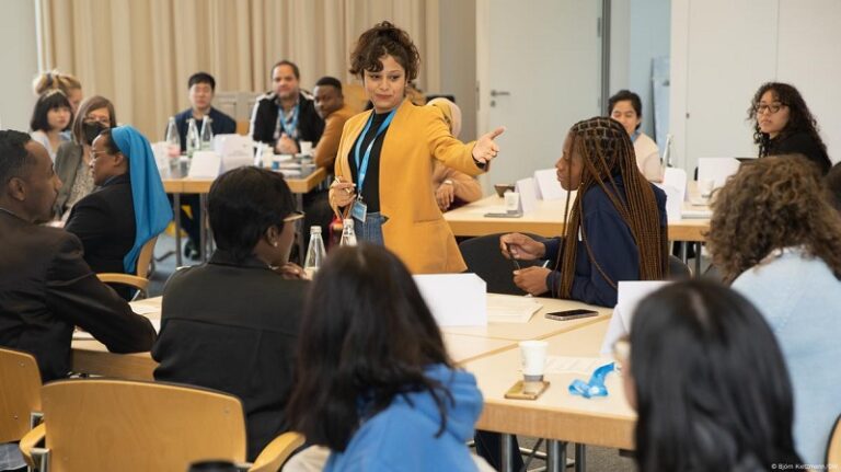 ClimateWed's tweet image. Apply for the DW Akademie IMS Master's Degree Program 2025! Dive into a world of innovation and expertise while shaping the future of journalism. Don’t miss out on this incredible opportunity! 🚀 #MediaMasters #DWAkademie #Journalism bit.ly/3OUvuX3