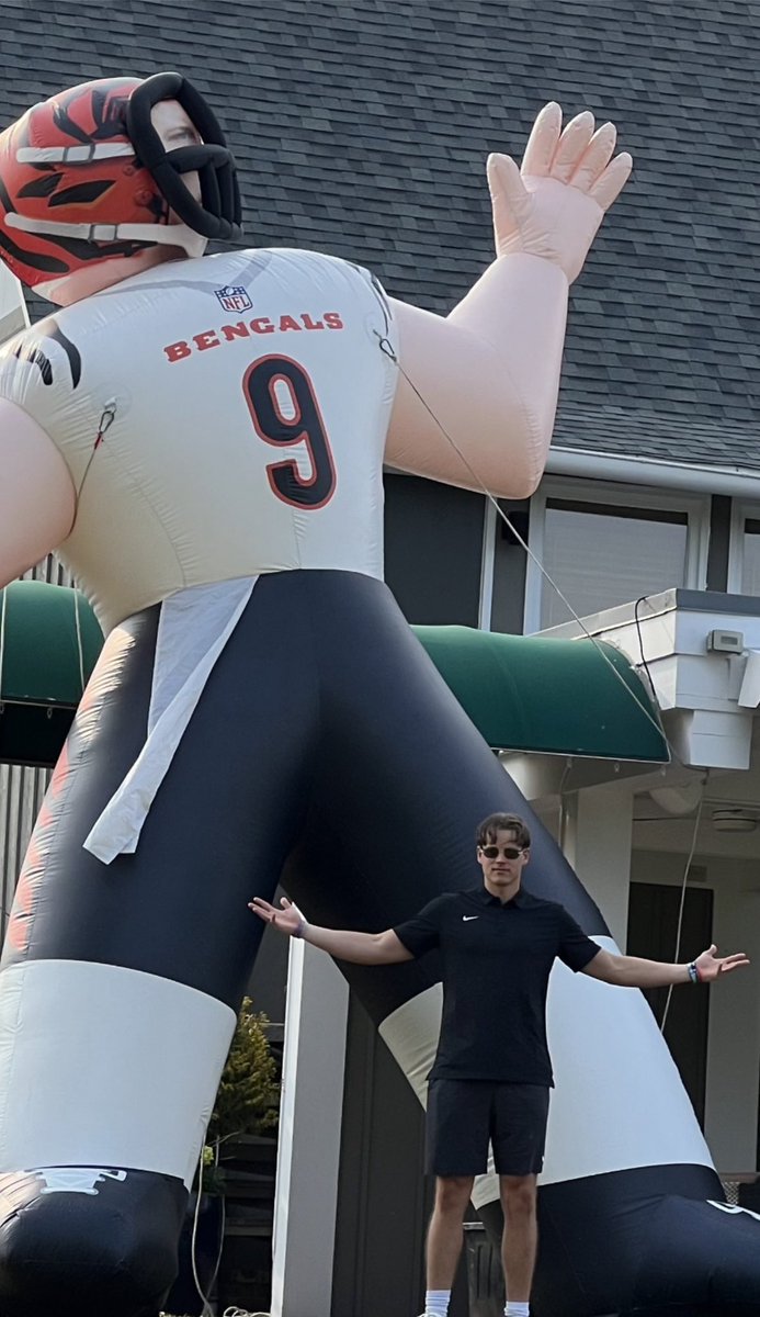 Happy Birthday <a href="/JoeyB/">Joey Burrow</a> 🎉