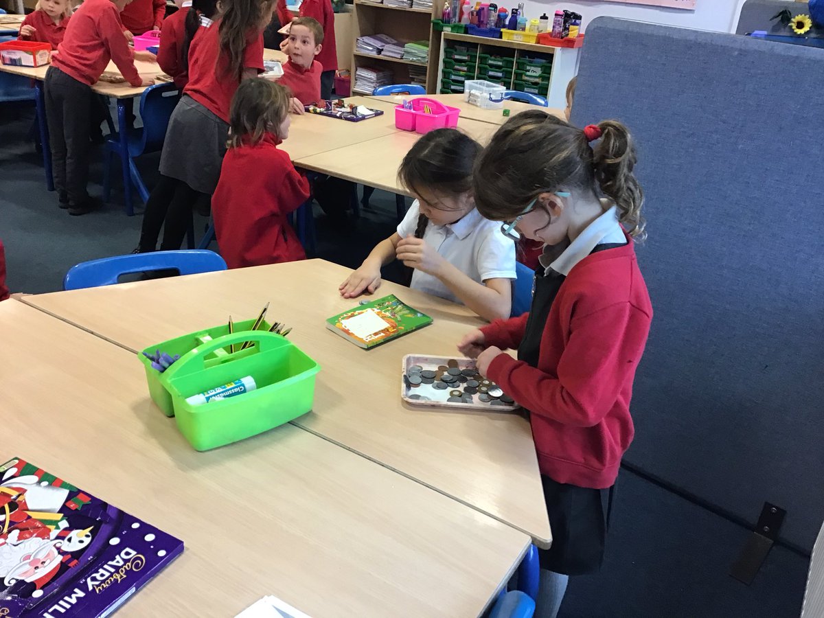 Year 2 Horse Chestnut have been using coins through role play in Maths. We have found different combinations of coins that equal amounts of money. <a href="/YorkeMead/">Yorke Mead Primary  School</a> <a href="/2YorkeMead/">Year 2 Yorke Mead</a> #yorkemaths