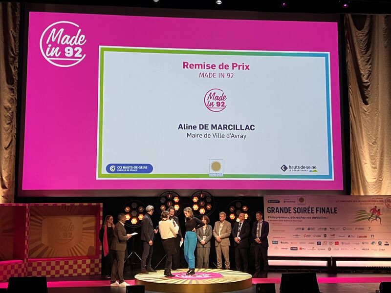 GPSO_SeineOuest's tweet image. Félicitations aux entreprises du territoire lauréates du concours #MadeIn92 🏆

♻️ SmartBack, basée à Ville-d'Avray a remporté le Grand Prix Made in 92 
👩‍🦽 Gusngo, installée à Boulogne-Billancourt, a décroché le Prix Tech for 92

ℹ️ seineouest.fr/madein92-2024