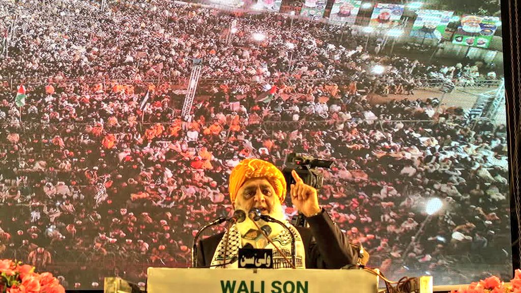 میں ایک ادنیٰ کارکن کے حیثیت سے آپ کے ساتھ ہر مشکل ہر تحریک میں کھڑا ہونے کا عہد کرتا ہوں🤚
#ترجمان_مدارس_مولانا