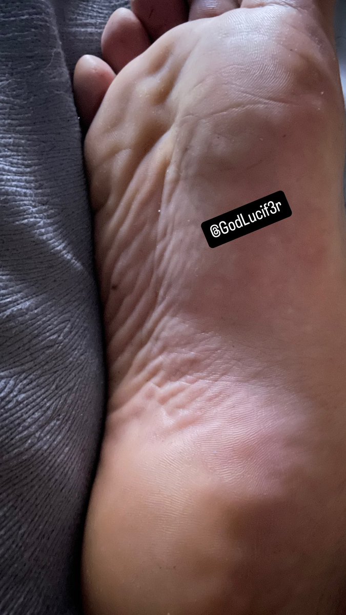 Ayaklarım çok yoruldu bugün gel ve Efendinin tabanlarına koklayarak masaj yap köle 👑
<a href="/TurkiyeAyak/">Captain Koons 😈</a> 
@CdAraBul 
@CrushedSlave
<a href="/TurkEscinsel/">🎀💞🇹🇷Türk❤️EscinseL🏳️‍🌈💞🎀</a>
<a href="/FootFetishMedia/">FootFetishMedia</a>
#ayakfetiş #ayakkölesi #ayaksever #finansalkole #finansalköle #FOOTFETİSH #footjob #footworshi̇p
 #cd #trans #Femboy