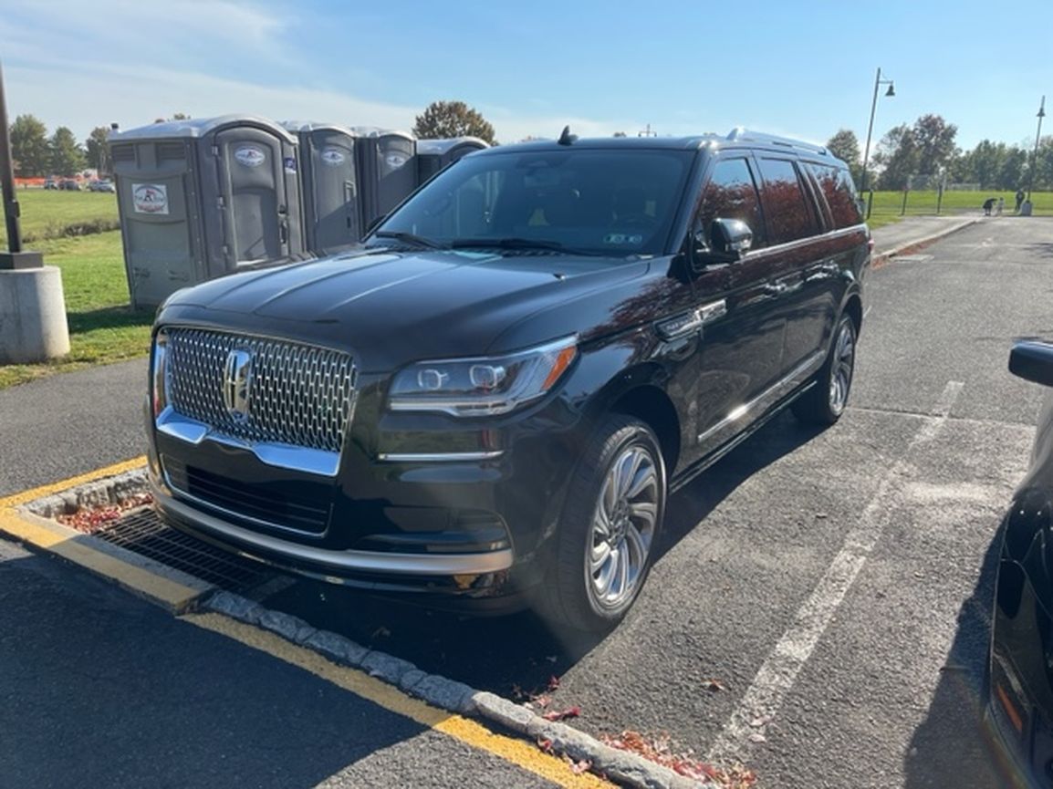 NavaCarService's tweet image. Show up in style with our executive car service. Nava Car Service offers unparalleled luxury and professionalism. Get in touch to book your executive ride.

#ExecutiveCarService
glenrockprivatecarservice.com/corporate-trav…