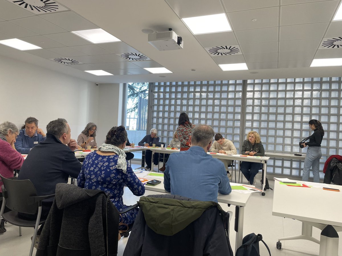 consellpacients's tweet photo. 4a sessió sobre participació digital, al @parctauli, amb entitats del Consell Consultiu de Pacients de Catalunya. 

#SalutParticipativa

🧵👇 https://t.co/1uQSxlqN6x