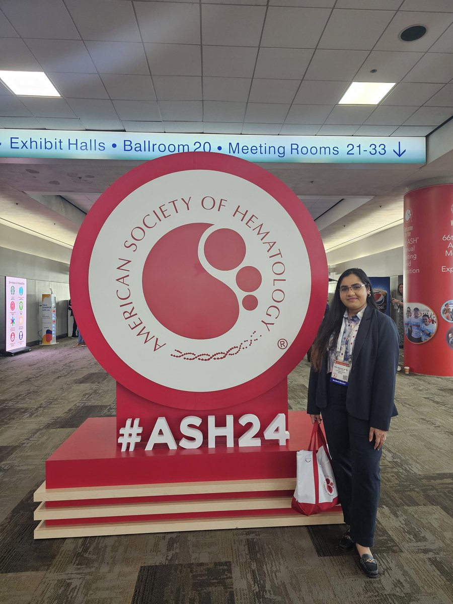 m3hameed's tweet image. Attending #ASH24 was a blast, from ASH-a-Palooza and meeting new trainees to reconnecting with med school seniors @SyedaMinaMD @Ibrahematology and mentors @Malfayez7. Can't wait for the next one in Orlando next year!