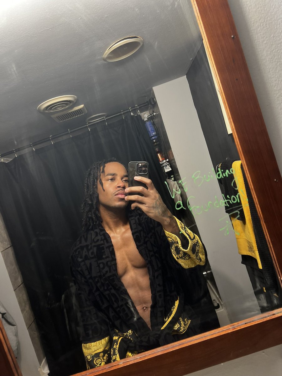 DonnieDeeMoney's tweet photo. Just a UPDATE 🤝🏾 https://t.co/ZYFL0NYniL