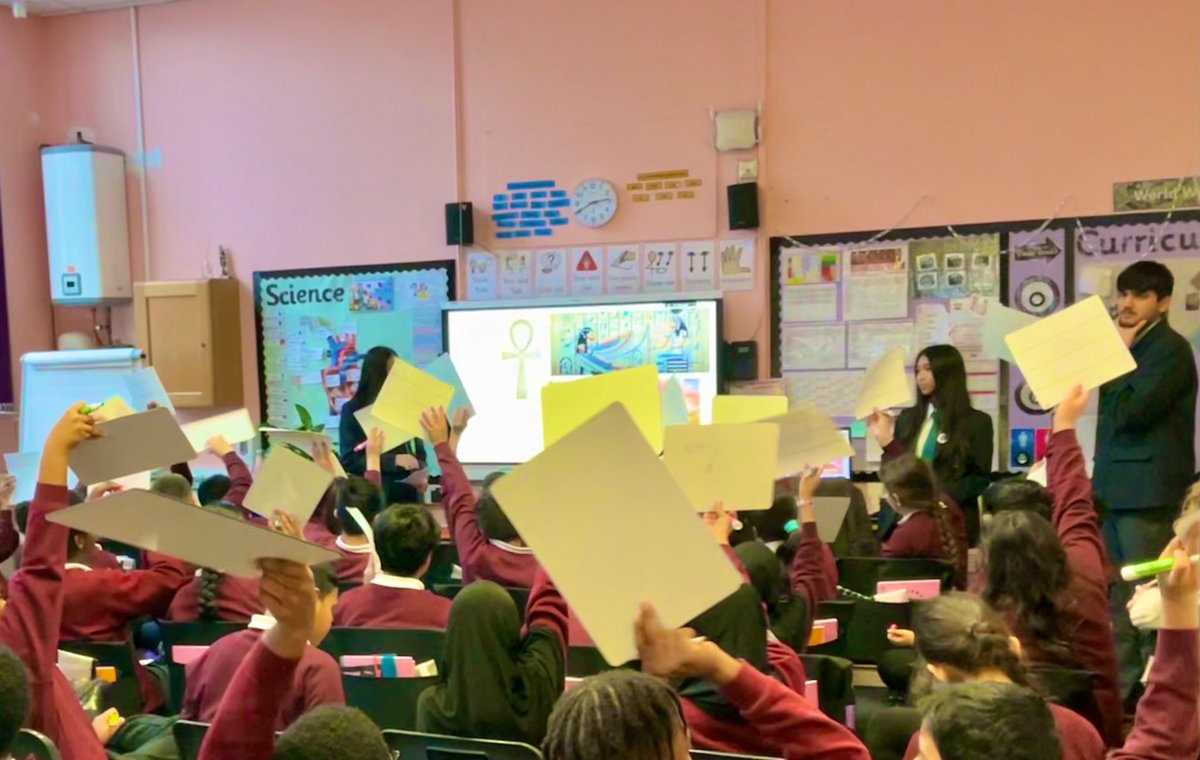 QMGS_CYM's tweet image. CYM Diversity Team were at @PrimaryHillary School this afternoon presenting a session on Diversity,Equity & Inclusion. The Year 6 workshop was lead by Muhammad, Sofia & Edrish. Pupil’s learnt the importance of identity,culture,race,disability & respect. Thank you for having us!