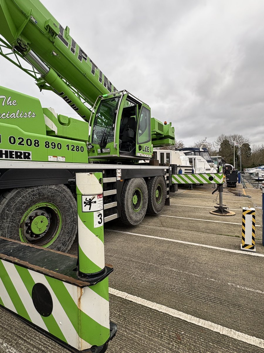 A big thanks to Lee lifting for today, 7 boats launched and 9 boats lifted out for our last craning day of 2024.
Don’t forget to book your 2025 holiday before the 31st December to save 10%
kriscruisers.co.uk/our-holiday-cr…