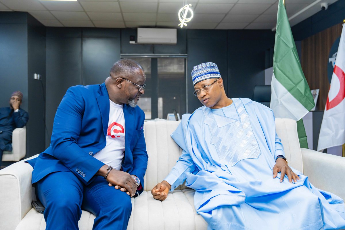 ubasanius's tweet image. I had the pleasure today of chairing and unveiling the “PocketMoni” product by eTranzact Plc for the Nigeria market. The event took place at the eTranzact office in Abuja. 

While giving my remarks at the event, I reiterated our commitment to addressing the exclusion of the poor,…